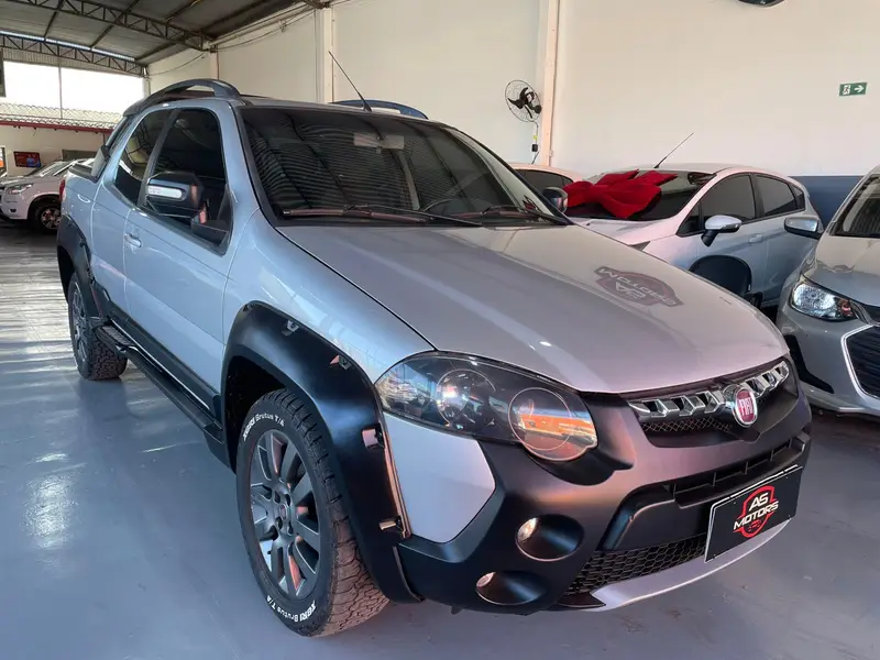 Fiat Strada Adventure 1.8 16V (Flex) (Cabine Dupla)