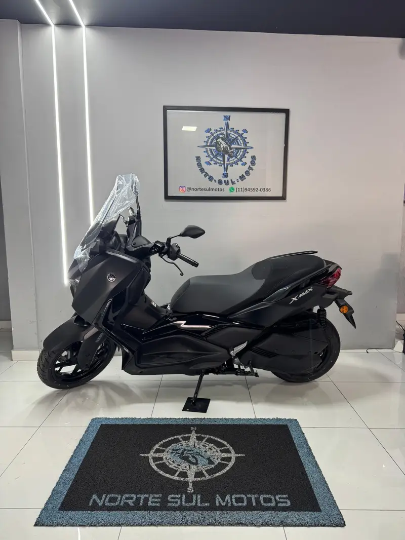 Yamaha XMax 250 Connected