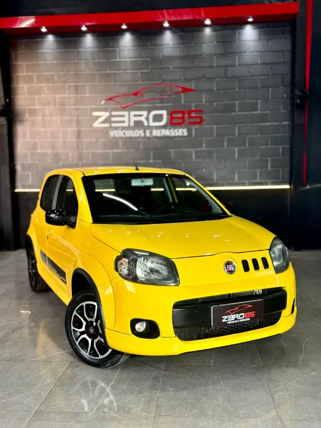 Carro Fiat Uno 2014 Sporting 1.4 8V (Flex) 4p