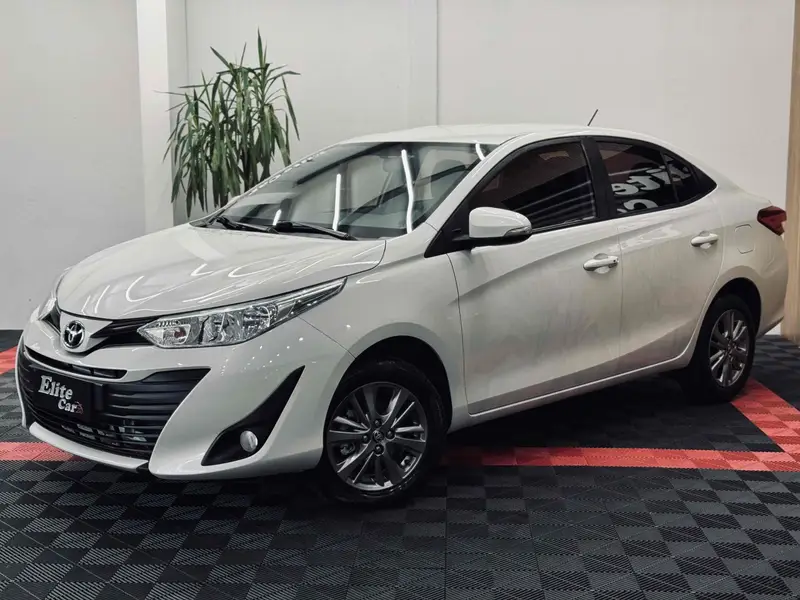 Toyota 1.5 XL Plus Tech CVT (Flex)
