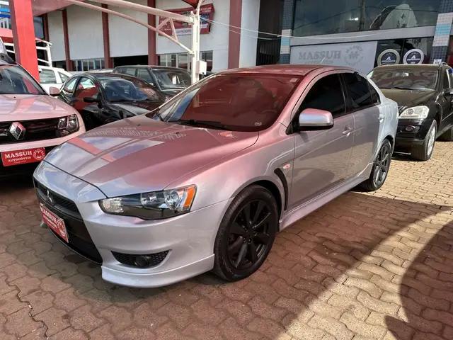 Carro Mitsubishi Lancer 2014 2.0 16V