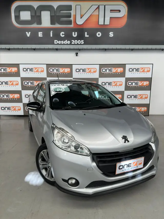 Carro Peugeot 208 2014 Griffe 1.6 16V (Flex)