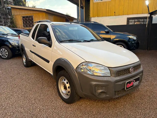 Carro Fiat Strada 2016 Working 1.4 (Flex) (Cabine Estendida)