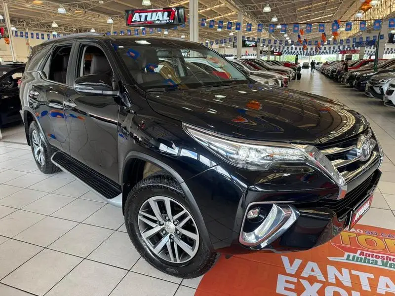 Toyota Hilux Cabine Dupla Hilux 4.0 CD GR-S V6 4x4 (Aut)