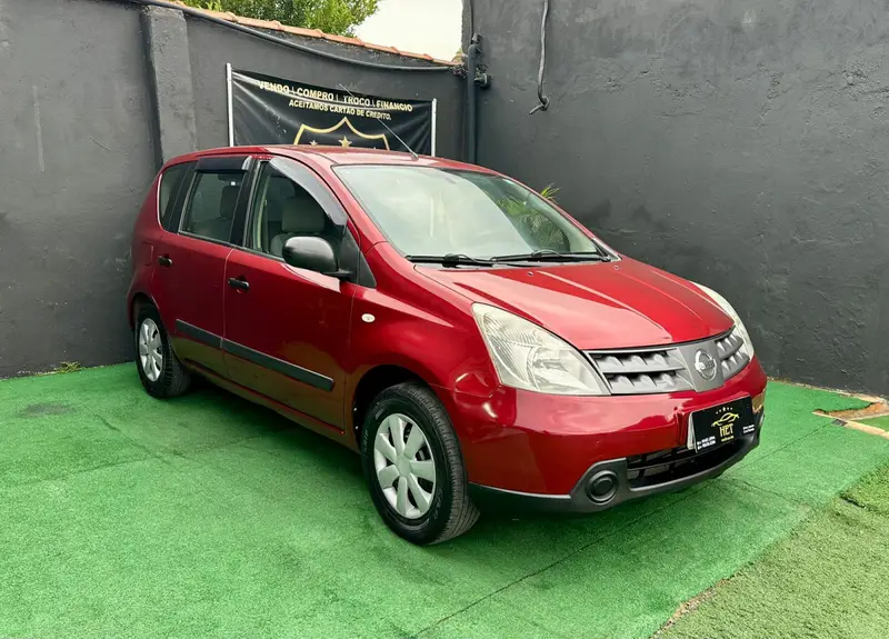 Nissan 1.8 16V (flex) (aut)