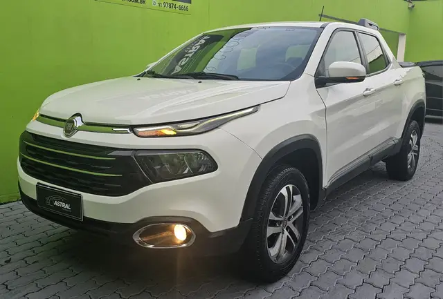 Carro Fiat Toro 2017 Freedom 2.4 TigerShark AT9 (Flex)