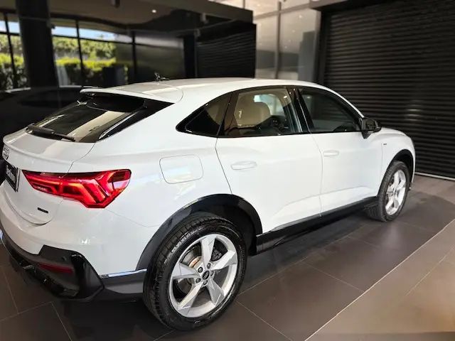 Carro Audi Q3 Sportback 2023 Performance Black 2.0