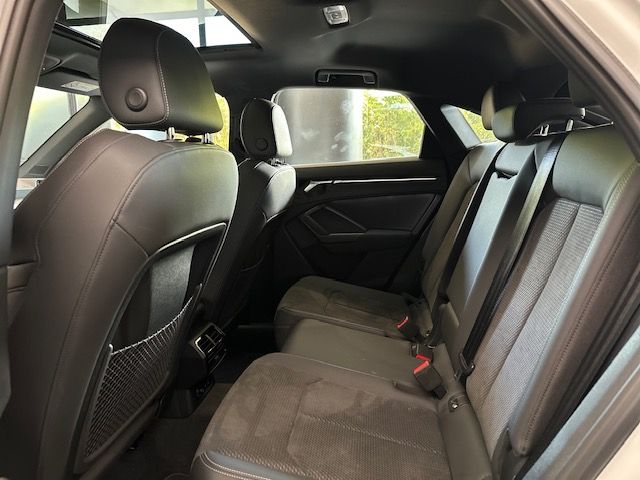 Q3 Sportback Performance Black 2.0