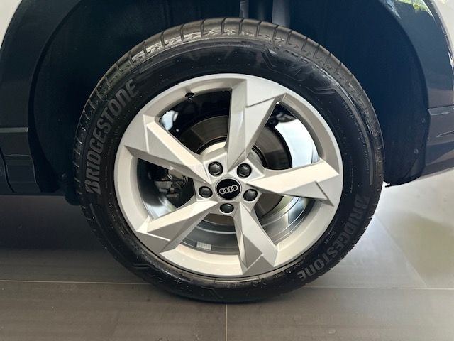Q3 Sportback Performance Black 2.0
