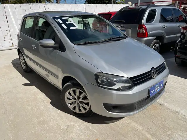 Carro Volkswagen Fox 2013 1.0 VHT (Flex) 4p
