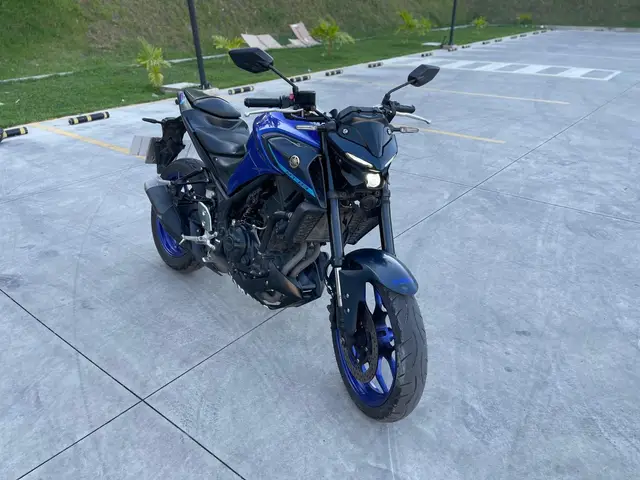 Carro Yamaha MT-03 2023 ABS