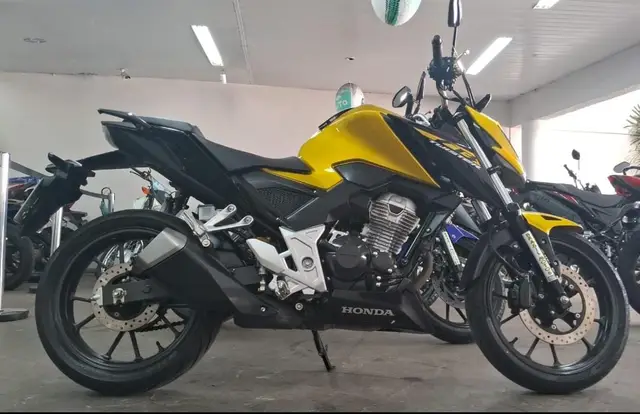 Carro Honda CB 300F Twister 2023 (ABS)