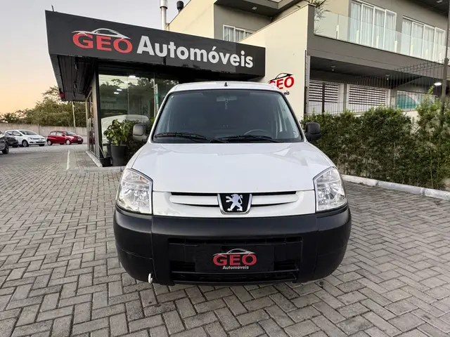 Carro Peugeot Partner 2020 Furgão 1.6