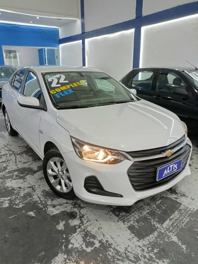 Carro Chevrolet Onix Plus 2022 1.0 LT (Flex)