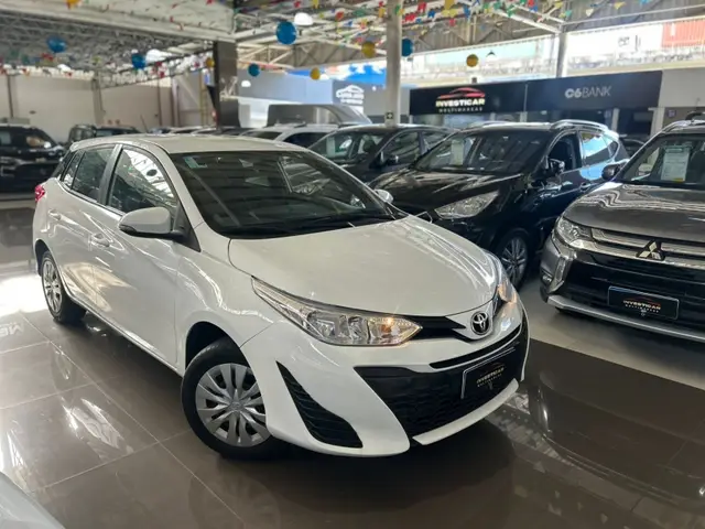 Carro Toyota Yaris 2021 1.3 XL Live (Flex)
