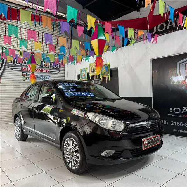 Carro Fiat Siena 2013 Essence 1.6 16V (Flex)