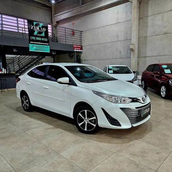 Carro Toyota Yaris Sedan 2021 1.5 XL Live CVT (Flex)