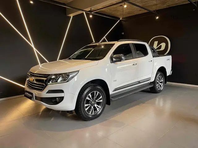 Carro Chevrolet S10 Cabine Dupla 2018 S10 2.5 ECOTEC SIDI LTZ 4WD (Cabine Dupla) (Aut)