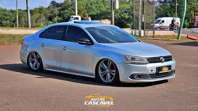 Carro Volkswagen Jetta 2012 2.0 Comfortline Tiptronic (Flex)