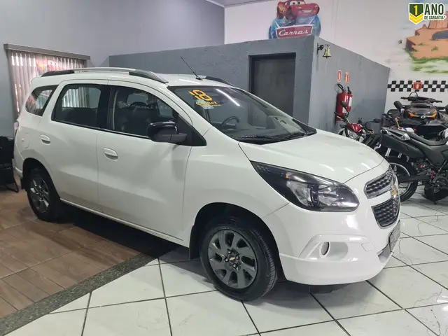 Carro Chevrolet Spin 2018 Advantage 5S 1.8 (Flex) (Aut)
