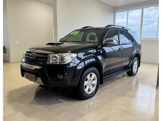 Carro Toyota Hilux SW4 2009 SRV 4x4 3.0 Turbo (aut)