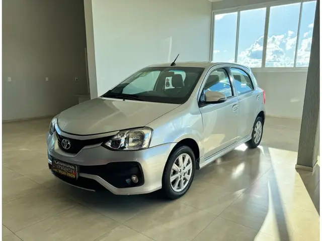 Carro Toyota Etios 2018 XS 1.5 (Aut) (Flex)