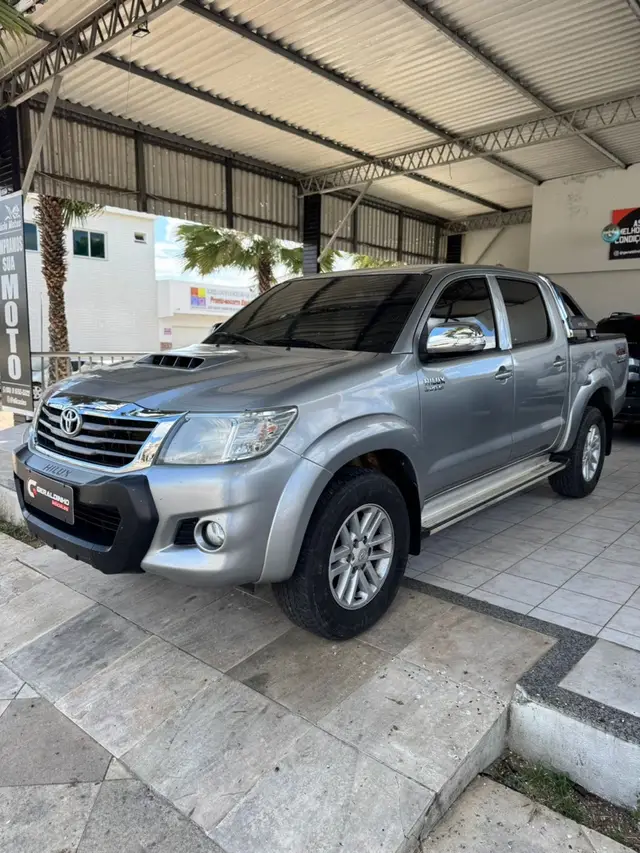 Carro Toyota Hilux Cabine Dupla 2015 Hilux 3.0 TDI 4x4 CD SRV (Aut)
