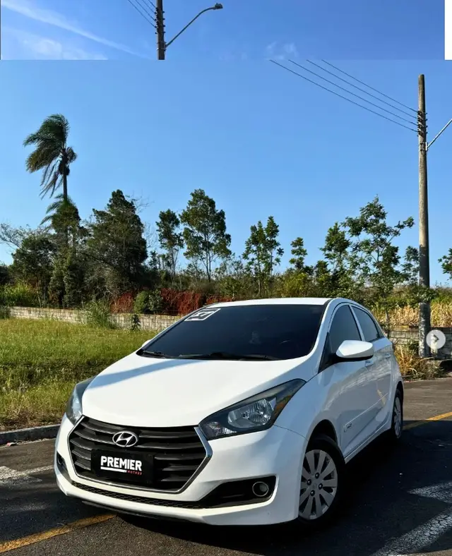 Carro Hyundai HB20 2017 1.0 Comfort Plus blueMedia (Flex)