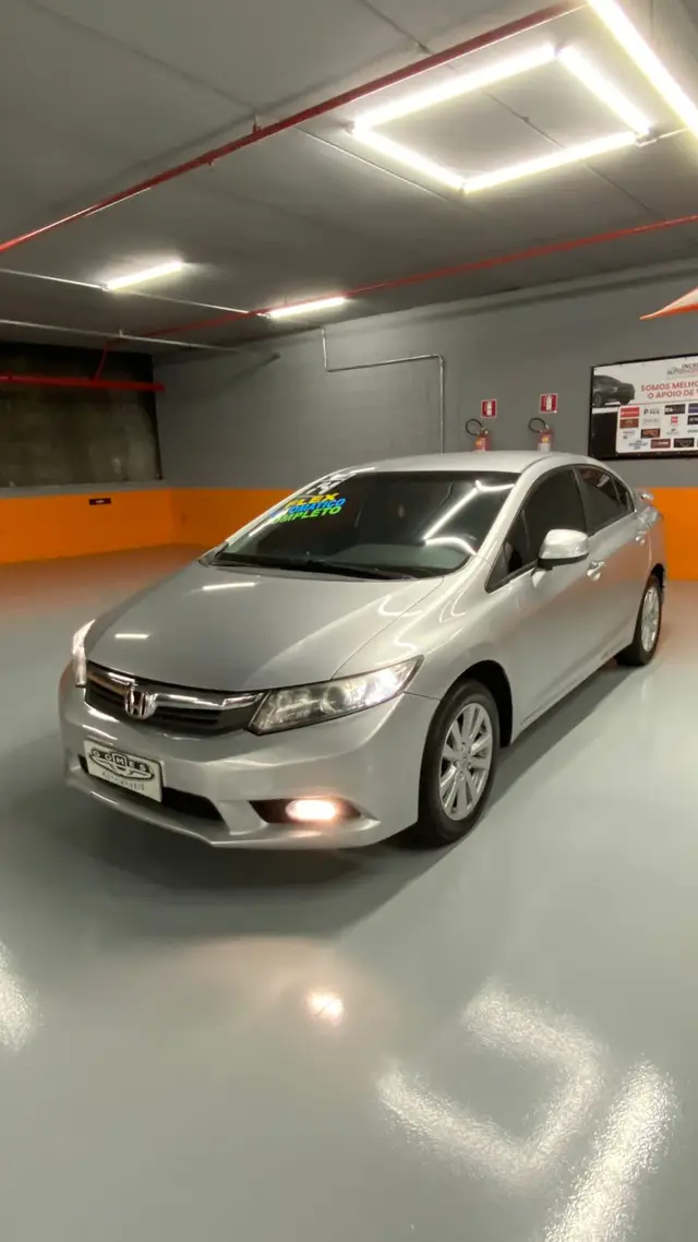 Carro Honda Civic 2014 New  LXS 1.8 16V i-VTEC (Flex)