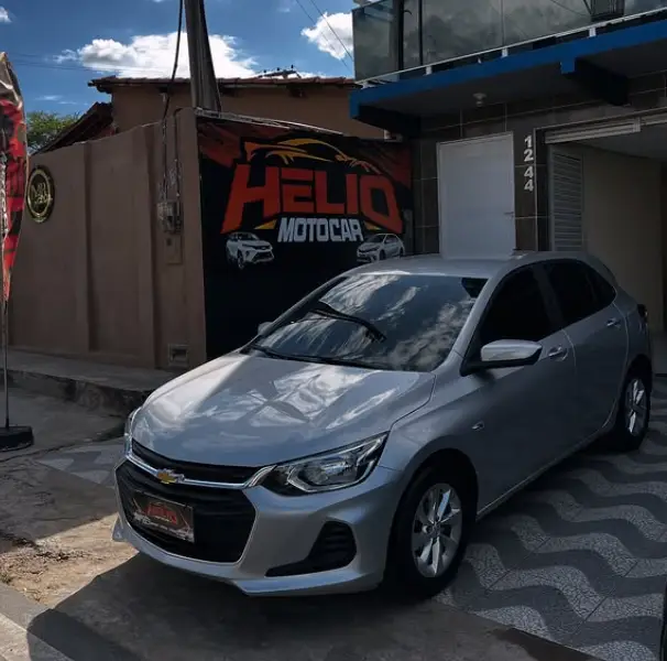 Carro Chevrolet Onix 2023 1.0