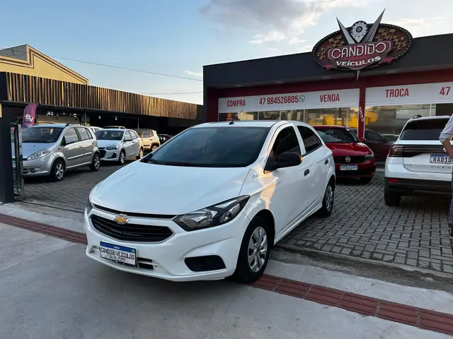 Carro Chevrolet Onix 2020 1.0 (Flex)