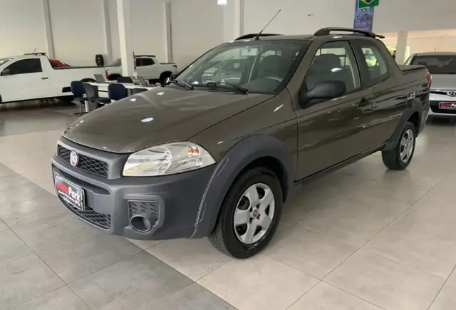 Carro Fiat Strada 2014 Working 1.4 (Flex) (Cabine Dupla)