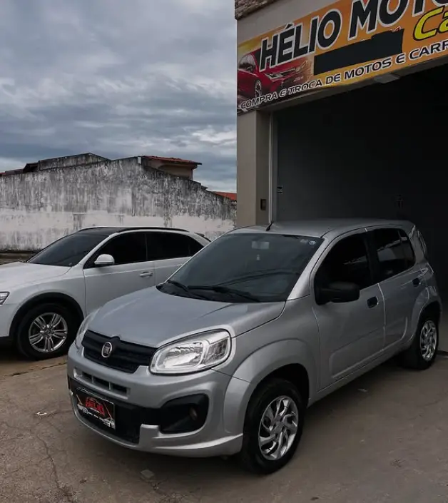 Carro Fiat Uno 2017 Attractive 1.0 (Flex) 4p