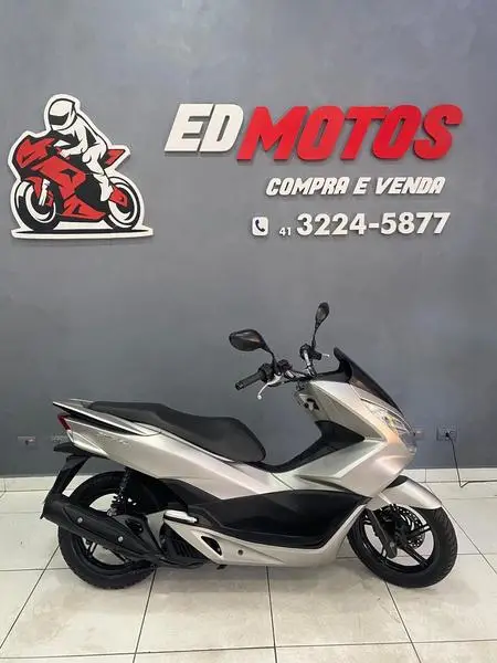 Honda PCX 150 DLX