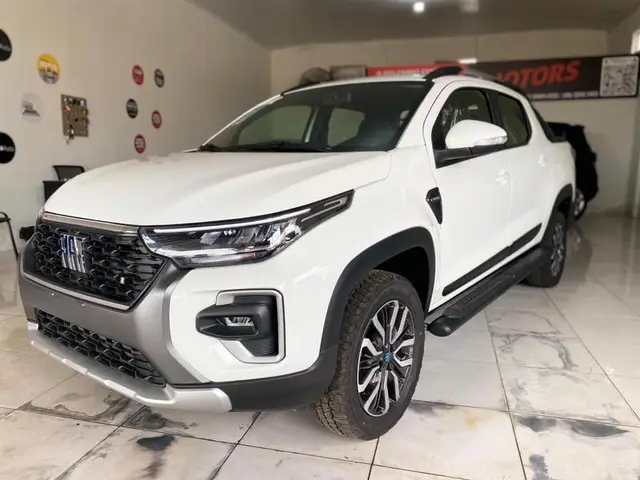 Carro Fiat Strada 2025 Ranch 1.0 Flex Turbo CD Aut.