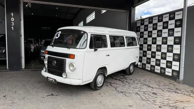 Carro Volkswagen Kombi 2013 Standard 1.4 (Flex)