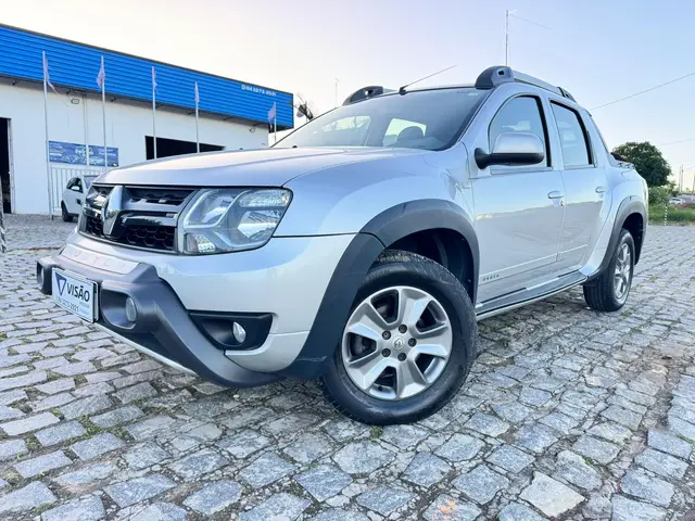 Carro Renault Duster Oroch 2016 2.0 16V Dynamique (Flex)