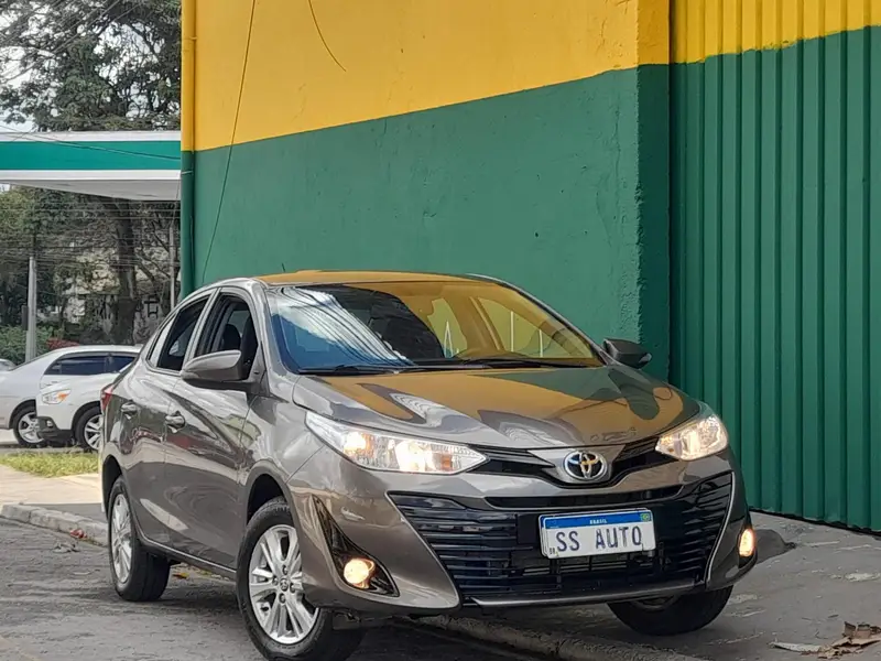 Toyota Yaris Sedan 1.5 XL (Flex)