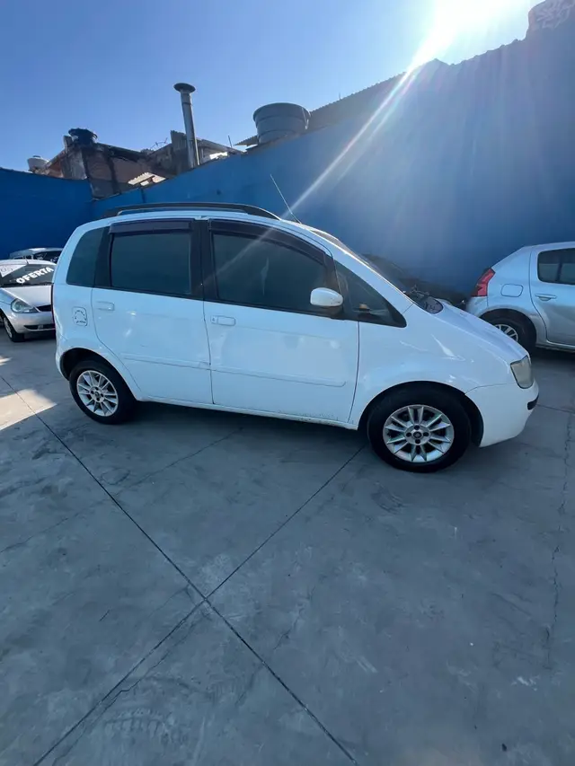 Carro Fiat Idea 2010 ELX 1.4 (Flex)