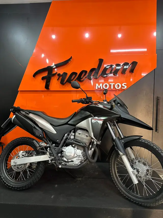 Carro Honda XRE 300 2015 (Flex)