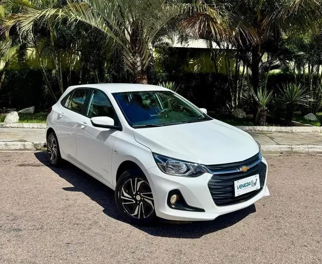 Carro Chevrolet Onix 2024 1.0
