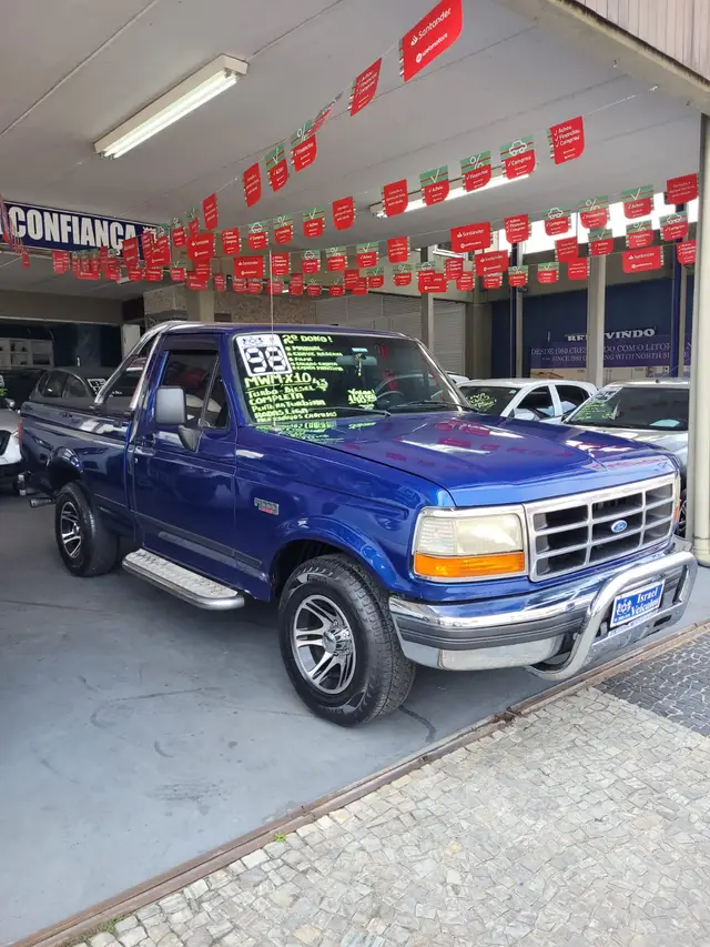 Carro Ford F-1000 1998 F1000 XLT 4x2 4.9 i (Cab Simples)