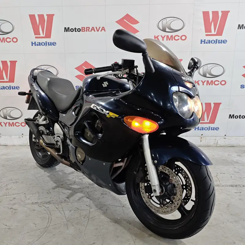 Suzuki Gsx 750 F