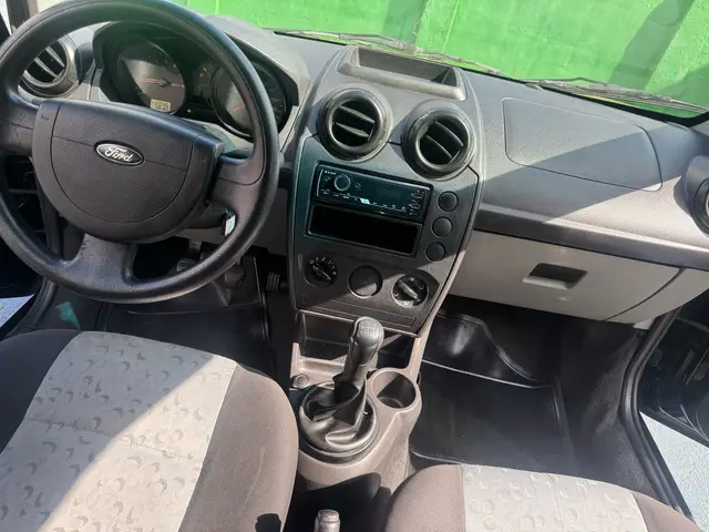 Carro Ford Fiesta Hatch 2009 1.0 (Flex)