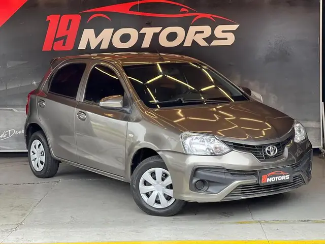 Carro Toyota Etios 2018 X 1.3 (Aut) (Flex)