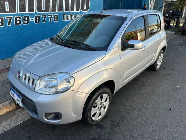 Carro Fiat Uno 2014 Vivace 1.0 8V (Flex) 4p
