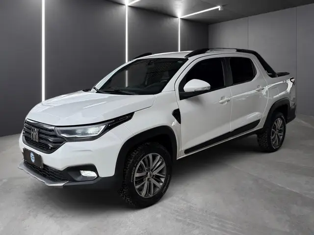 Carro Fiat Strada 2023 Volcano 1.3 CD AT (Flex)