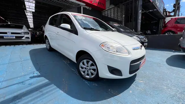 Carro Fiat Palio 2015 Attractive 1.0 Evo (Flex)