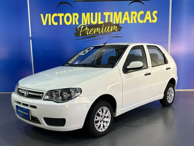 Carro Fiat Palio 2013 Attractive 1.0 8V (Flex)