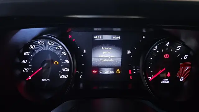 Carro Fiat Cronos 2022 Drive 1.3